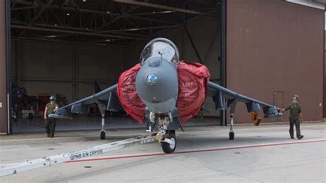 AV-8B Harrier II maintenance