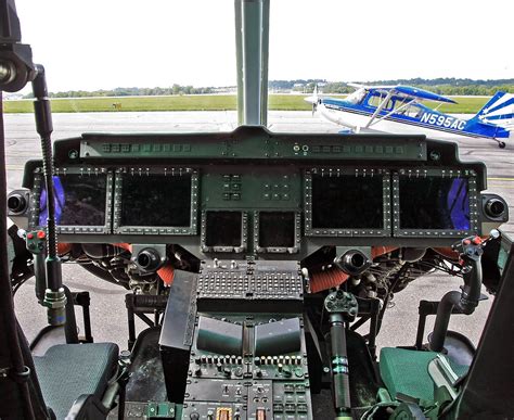 UH-1Y Venom cockpit