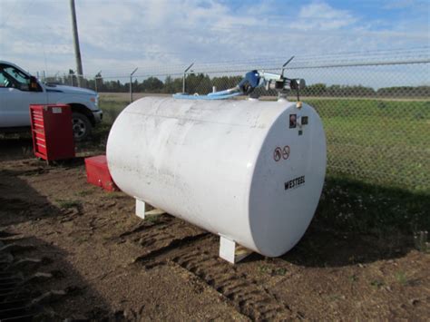 300 Gallon Gas Tank Maintenance Image