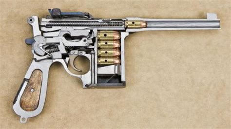 32 ACP pistol cross-section