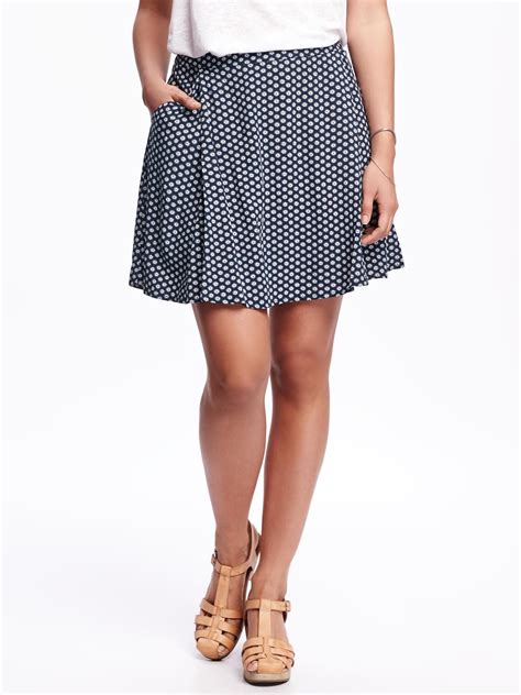 5 Ways to Style Old Navy Skirts