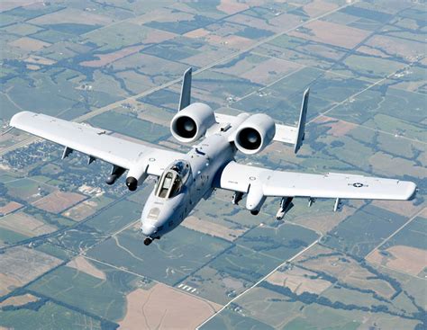 A-10 Thunderbolt II maintenance