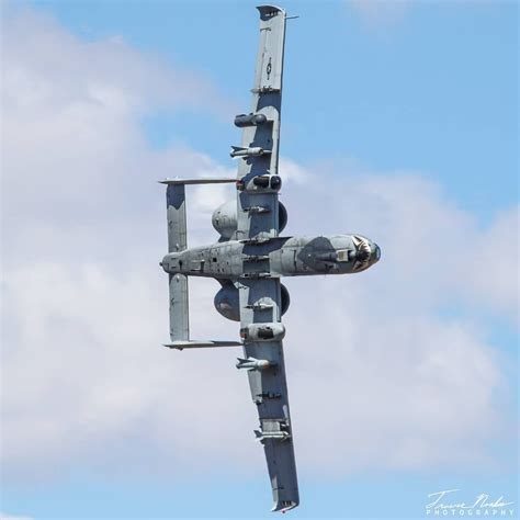 A10 Thunderbolt making a sharp turn