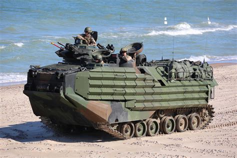 AAV-7A1