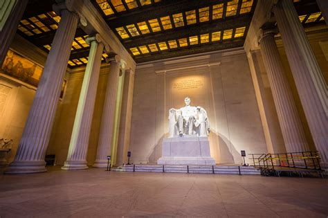 Abraham Lincoln Memorial Night