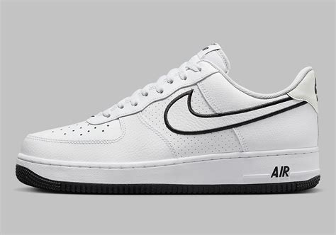 Air Force 1s White Black