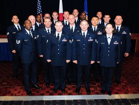 Air Force Crew Chief leading a team