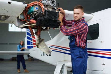 Air Force Plane Mechanic Advancing Your Career