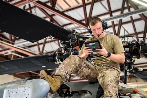 Air Force Plane Mechanic Training Program