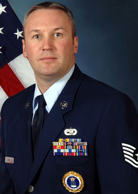 Image of an Air Force Recruiter in Uniform