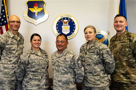 Air Force Recruiters Image 1