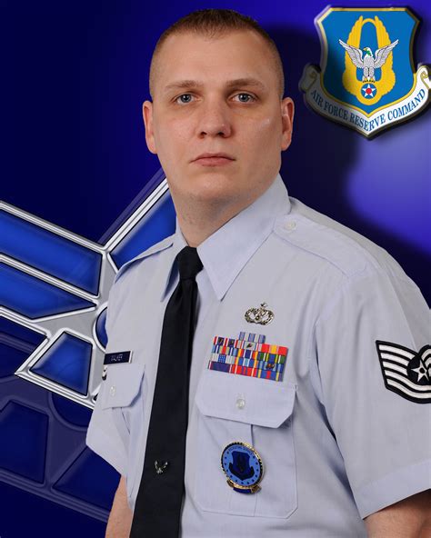 Air Force Reserve Officer Recruiter Image 4