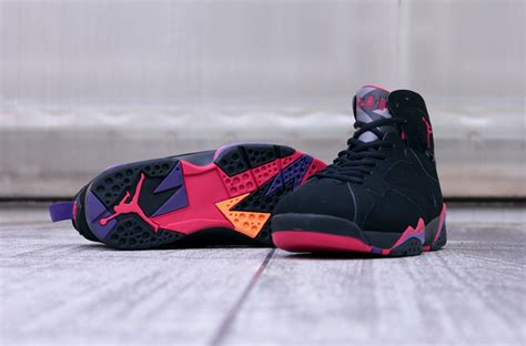 Air Jordan 7 Raptor Design