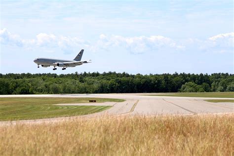 Airlines at Pease Airport Portsmouth NH