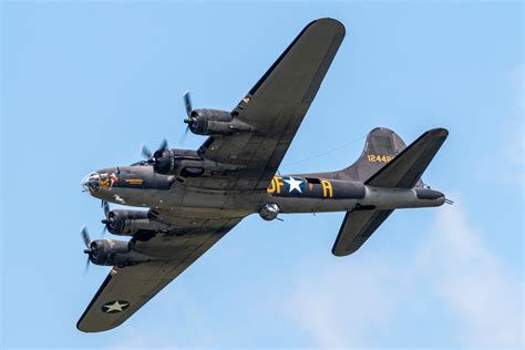 B-17 Flying Fortress Crews Saved The Day