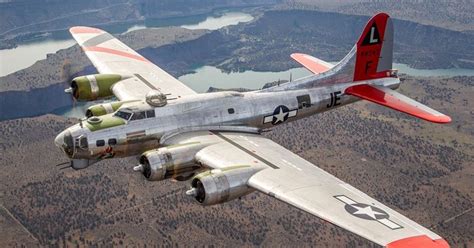 B-17 Flying Fortress Pilots in Command