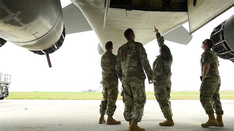 B-1B Lancer capabilities