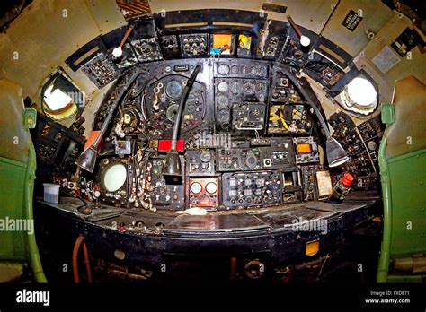 B-2 Bomber Cockpit Design