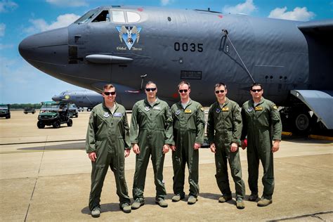 B-52 Bomber crew