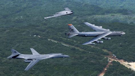 B-52 Formation Flight