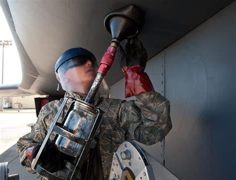 B1 Bomber maintenance