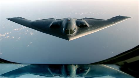 B-2 Bomber stealth technology