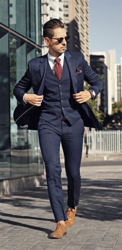 Benefits of Navy Blue Suit