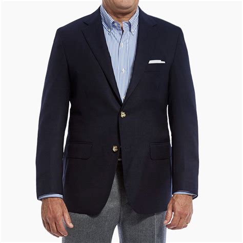 Benefits of Wearing a Navy Blazer