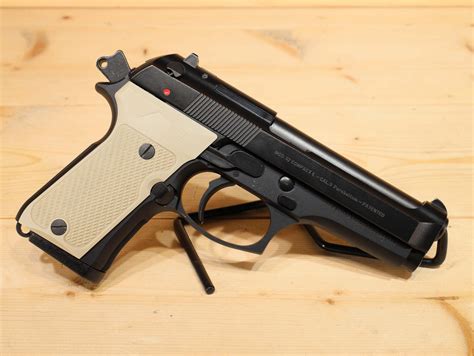 Beretta 92