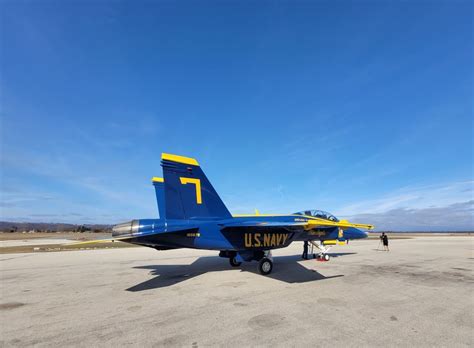 Blue Angels F-35 Solo Aerobatics