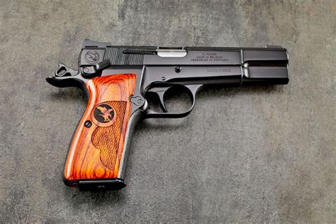 Browning Hi-Power grip