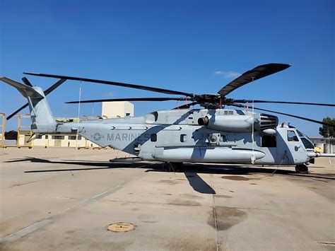 CH-53E Super Stallion