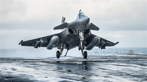 Dassault Rafale Landing