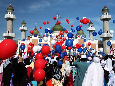 Description of Eid Al Fitr Celebrations