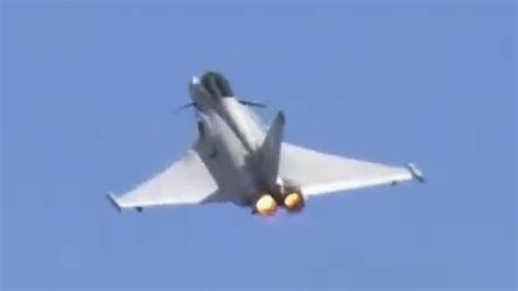 Eurofighter Typhoon Maneuverability