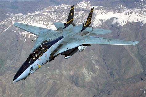 F-14 Tomcat in aerial combat