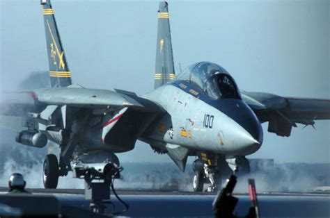 F-14 Tomcat crew in action