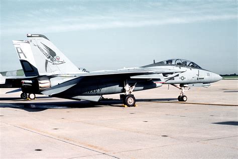 F-14 Tomcat taxiway