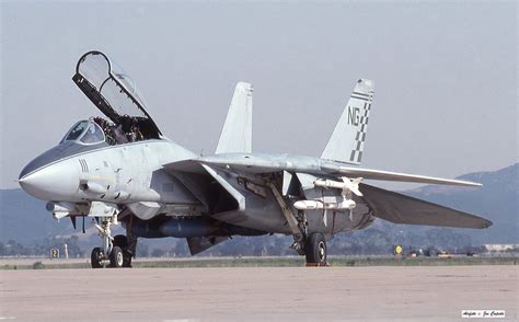 F-14 Tomcat on the ground