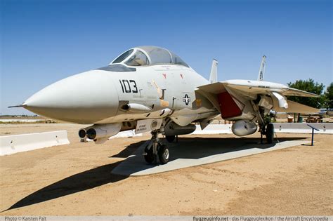 F-14 Tomcat specifications