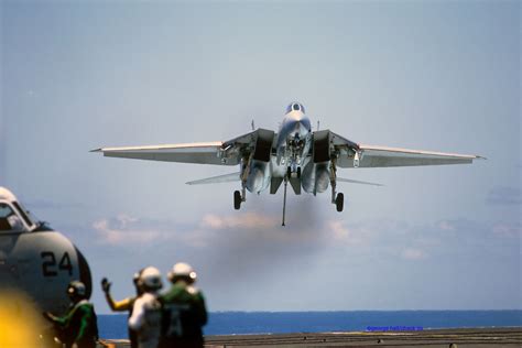 F-14 Tomcat trap