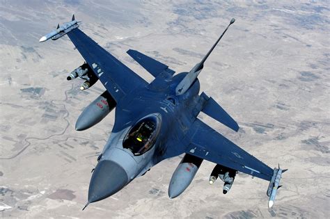 F-16 Aerial