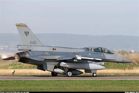 F-16 airframe