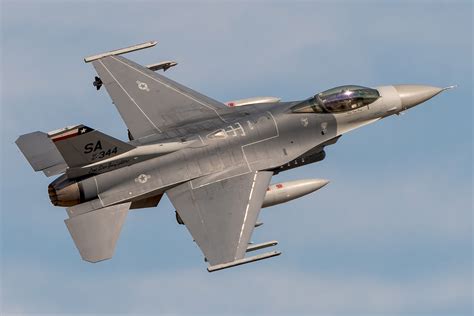 F-16 Fighter Jet