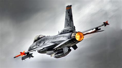 F-16 Fighter Jet Desktop Wallpaper