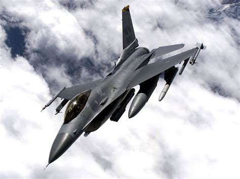 F-16 Fighter Jet Wallpaper 2