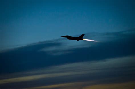 F-16 Night Flight