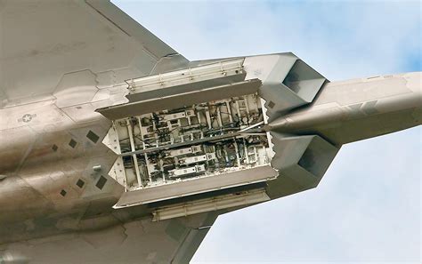 F-22 internal weapons bays