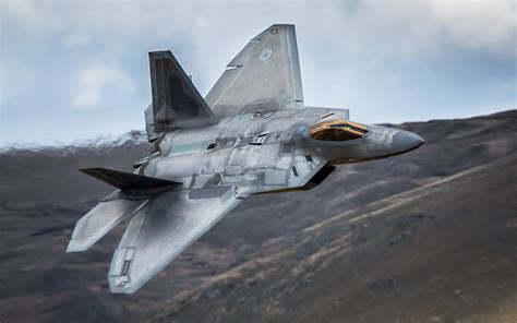 F-22 Raptor in flight