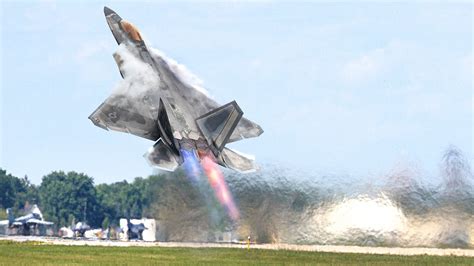 F-22 Raptor Afterburner Takeoff